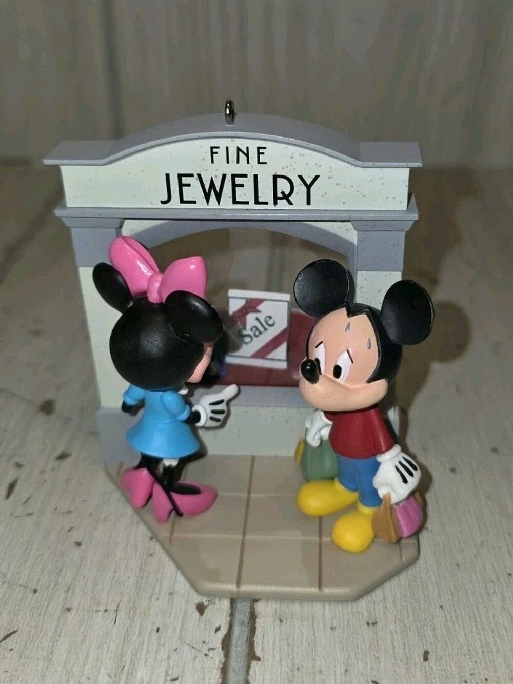 Hallmark Mickey & Minnie Window Shopping Disney Christmas Ornament W/Box 2008